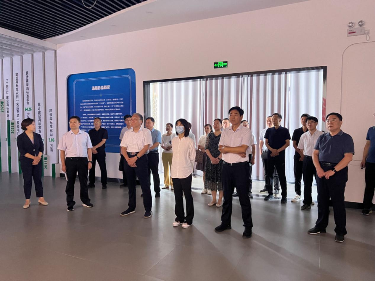 市政协开展高标准农田建设专题调研 市政协开展高标准农田建设专题调研