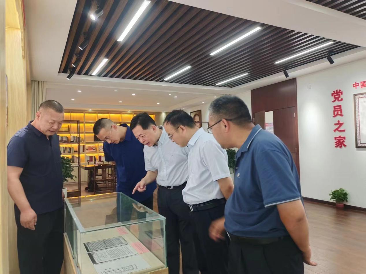 “凝心铸魂强根基，团结奋进新征程” ——团结报社来开封开展专题采访调研活动并举办品读经典团结读书会